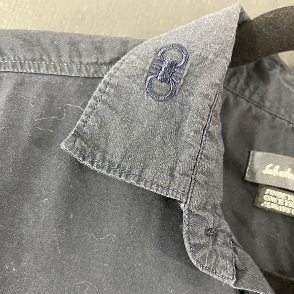 NAVY SALVATORE FERRAGAMO BUTTON DOWN SHIRT SMALL - Picture 5 of 5